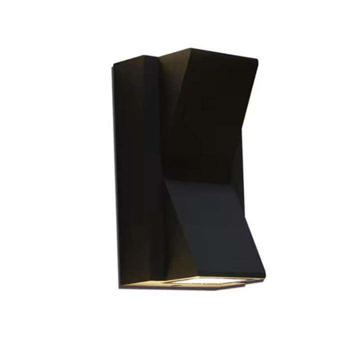 Modern Black LED Wall Light - Angular Design ( one direction)
