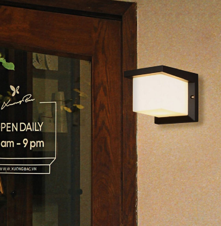 Modern Outdoor Wall Sconce Light