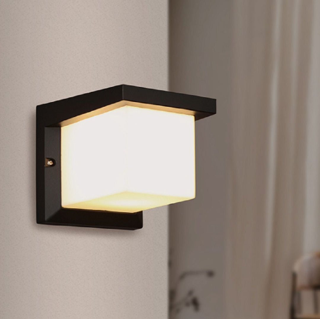 Modern Outdoor Wall Sconce Light