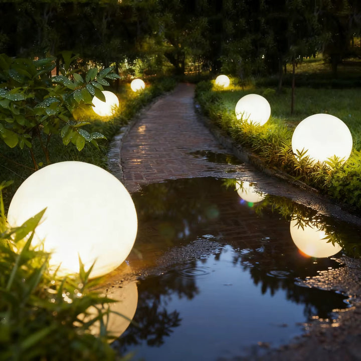 LED IP 68 Rechargeable or Globe Lights for Patio Decor