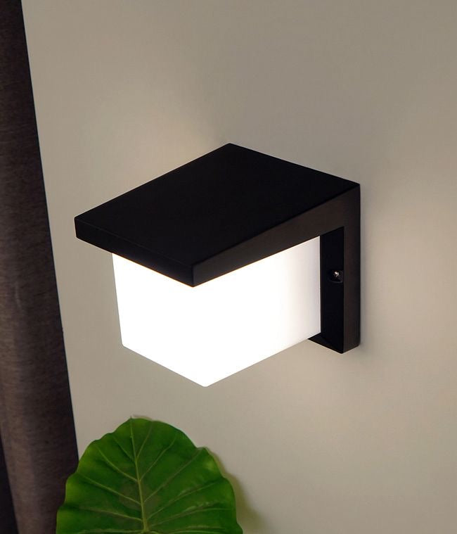 Modern Outdoor Wall Sconce Light