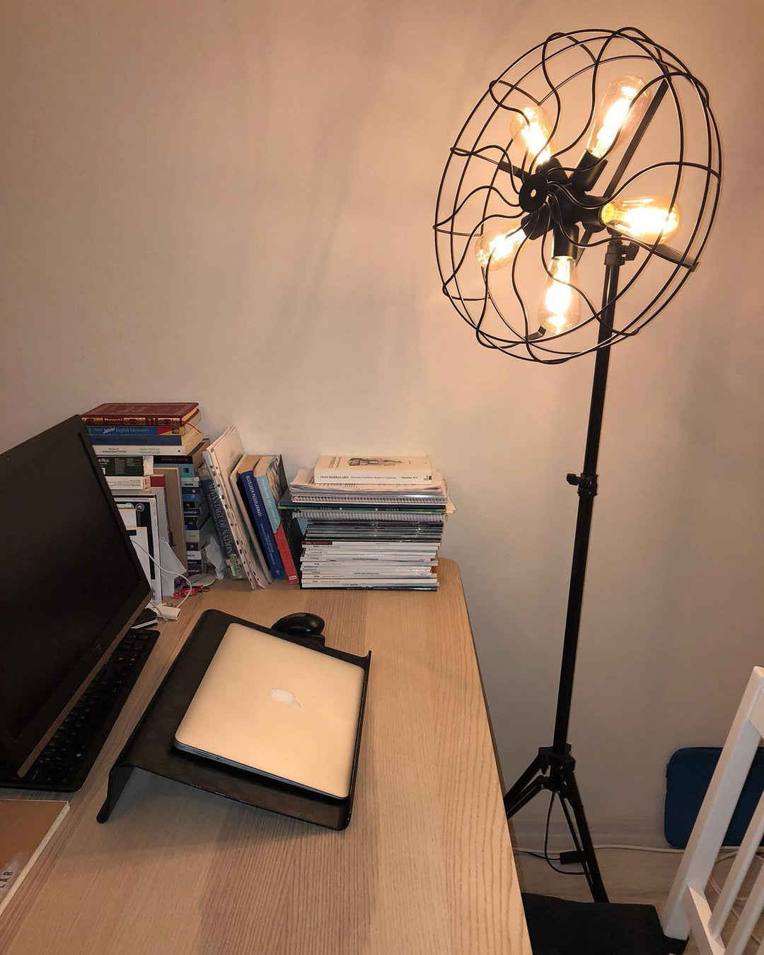 Industrial-Style Floor Lamp with Fan-Like Design