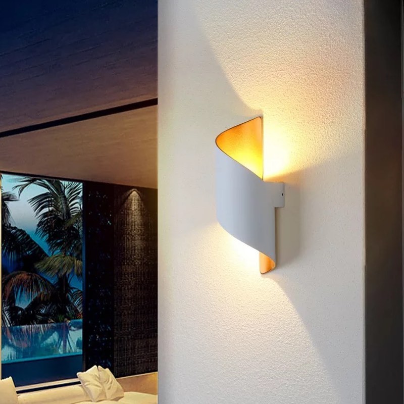 Modern LED Wall Sconce with Black and Gold Spiral Design