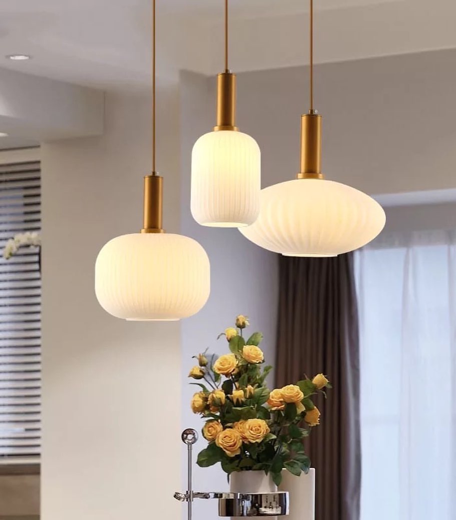 Elegant Ribbed Glass Pendant Light Set with Brass Finish