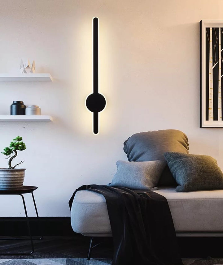 Minimalist LED Wall Light - Sleek Vertical Design for Modern Spaces