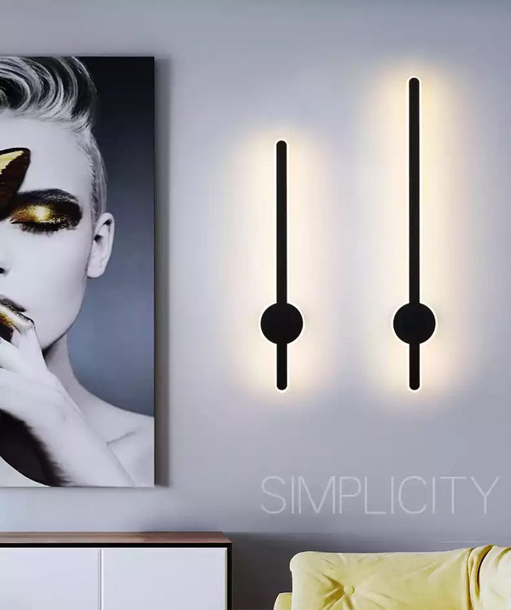 Minimalist LED Wall Light - Sleek Vertical Design for Modern Spaces