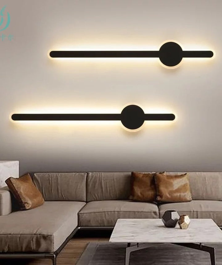 Minimalist LED Wall Light - Sleek Vertical Design for Modern Spaces