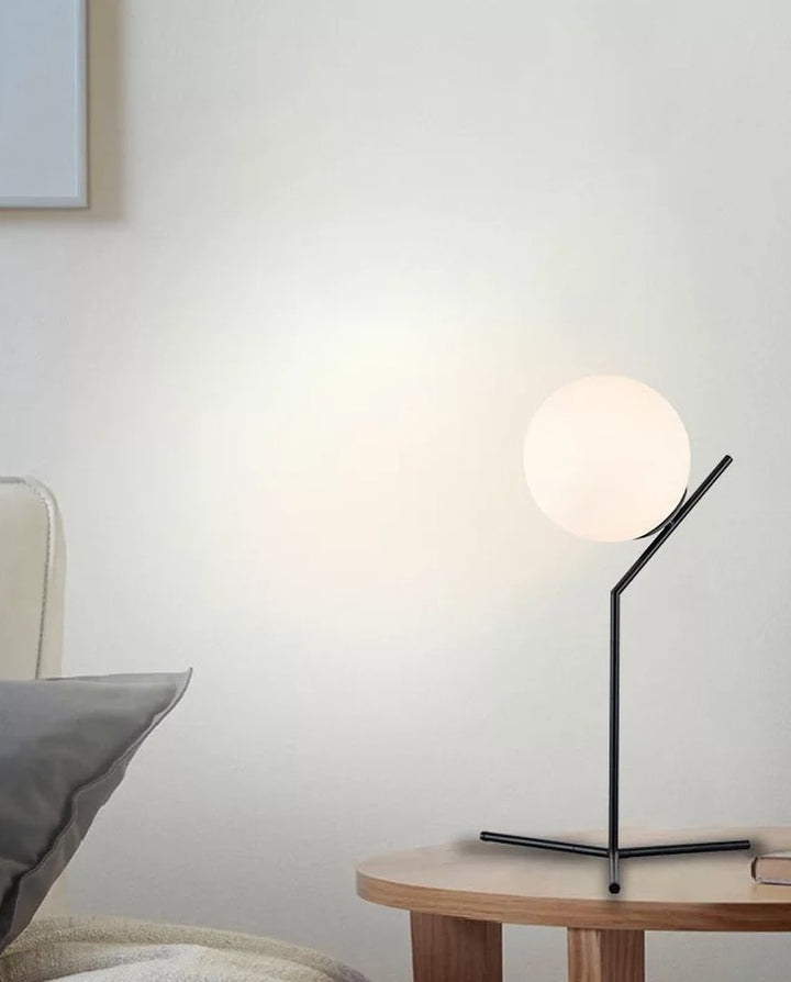 Minimalist Globe Table Lamp - Black Stand