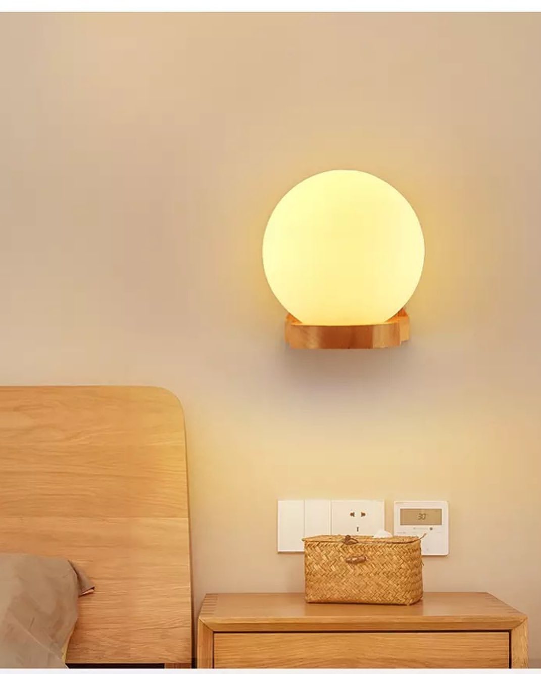 Minimalist Wall Lamp