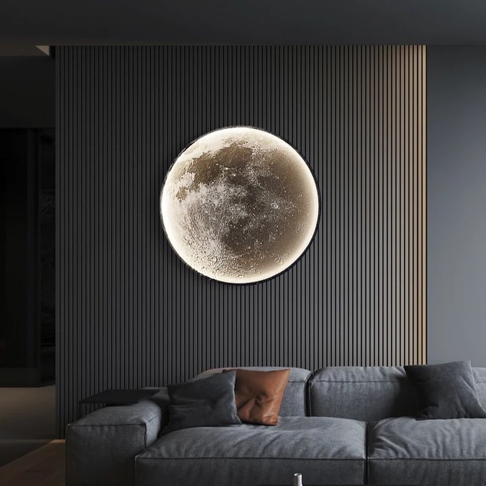 Full Moon Wall Lamp