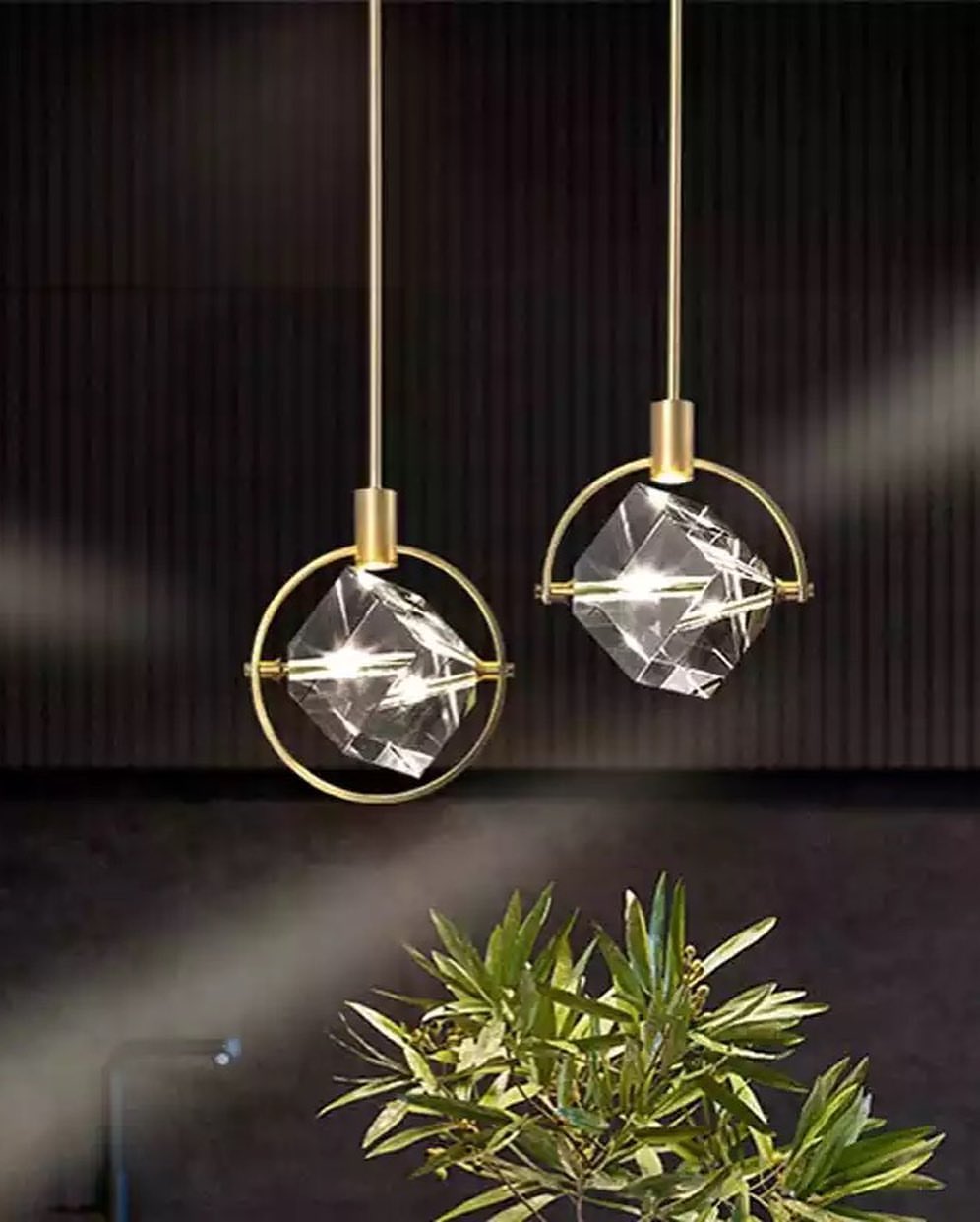 Modern Crystal-Inspired Pendant Light