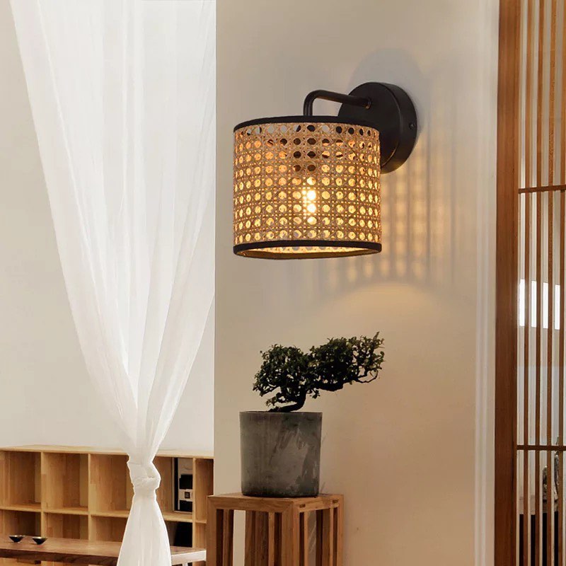 Rustic Woven Wall Sconce for Warm Ambient Lighting