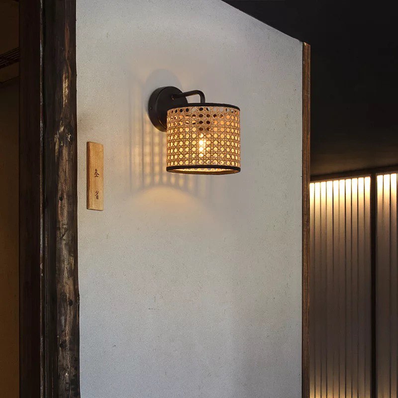 Rustic Woven Wall Sconce for Warm Ambient Lighting