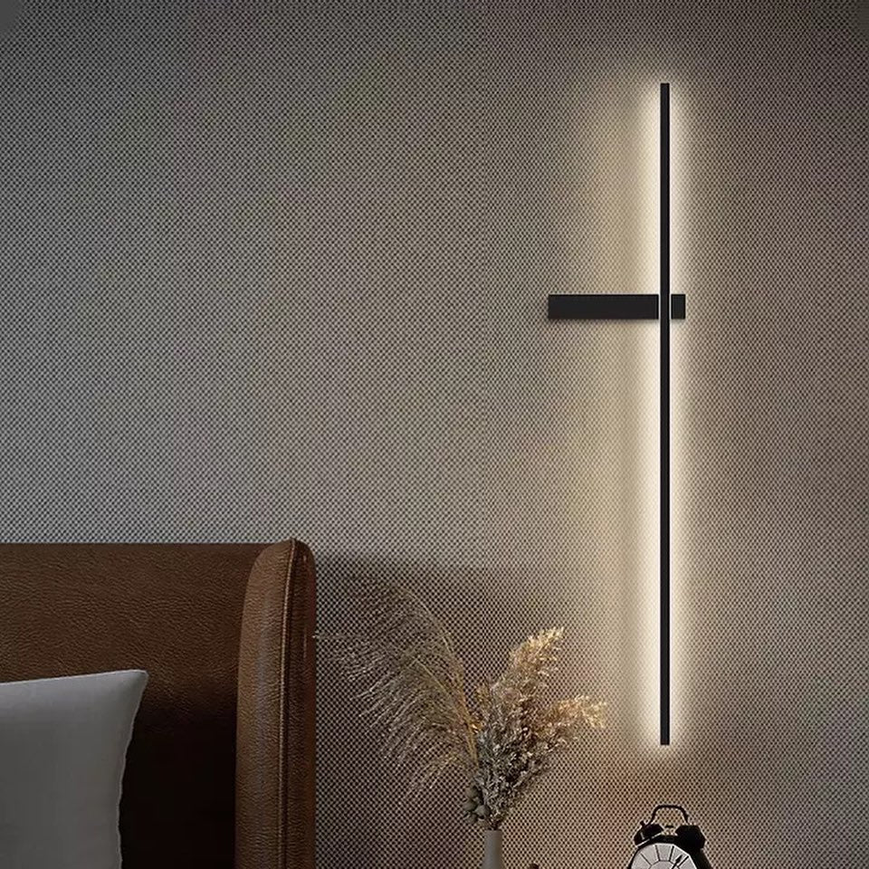 Modern Vertical LED Wall Light with Ambient Backlighting for Bedroom