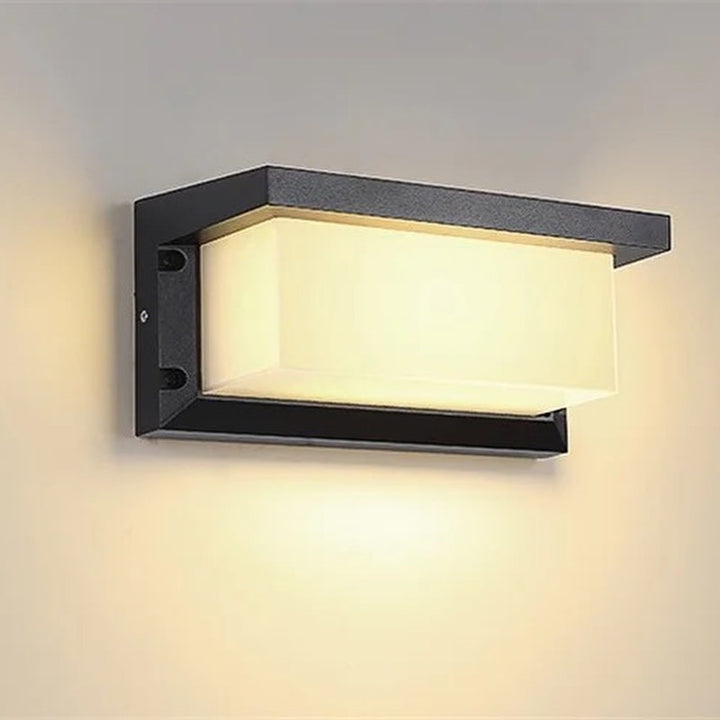 Outdoor Wall Light