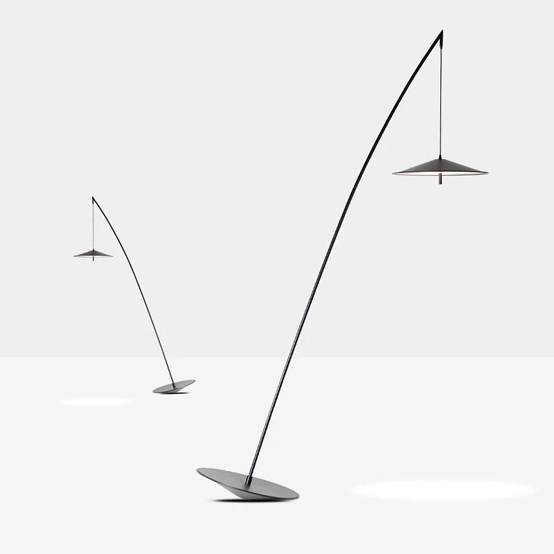 Leaning Floor Lamp