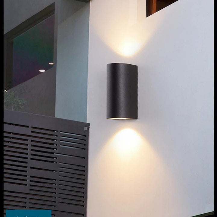 Outdoor Wall Light