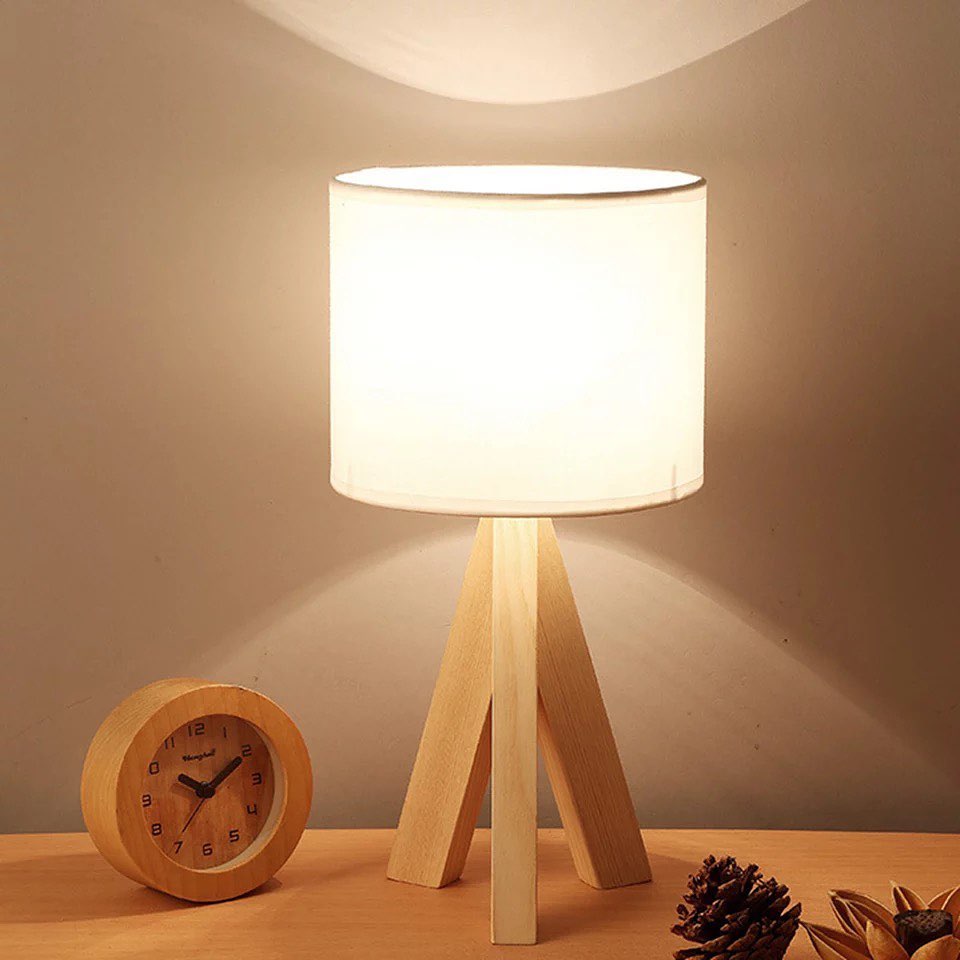 Wooden Tripod Table Lamp with Fabric Shade for Cozy Ambiance