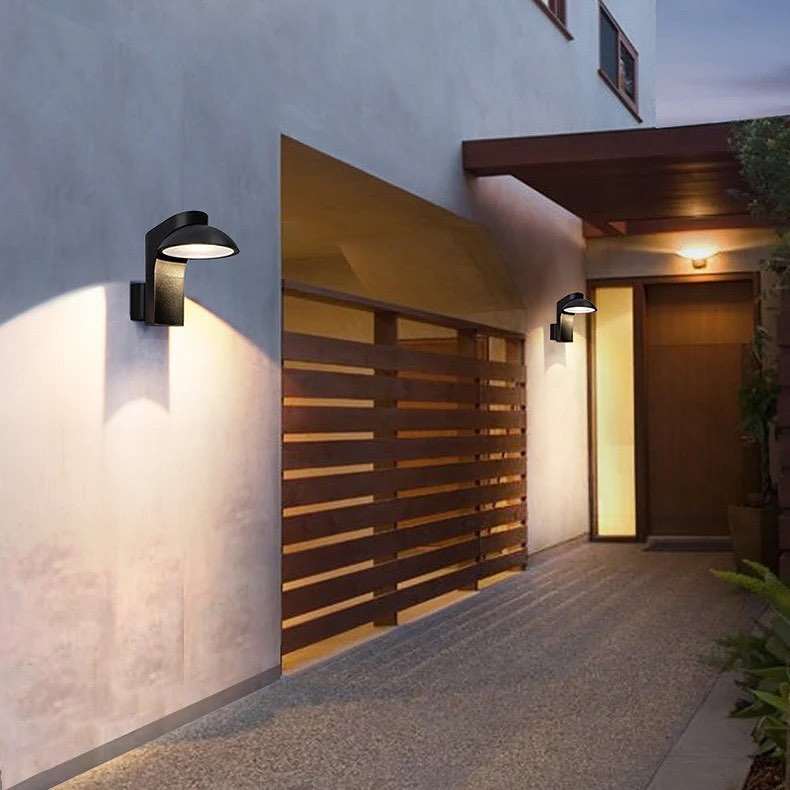 Outdoor Wall Light
