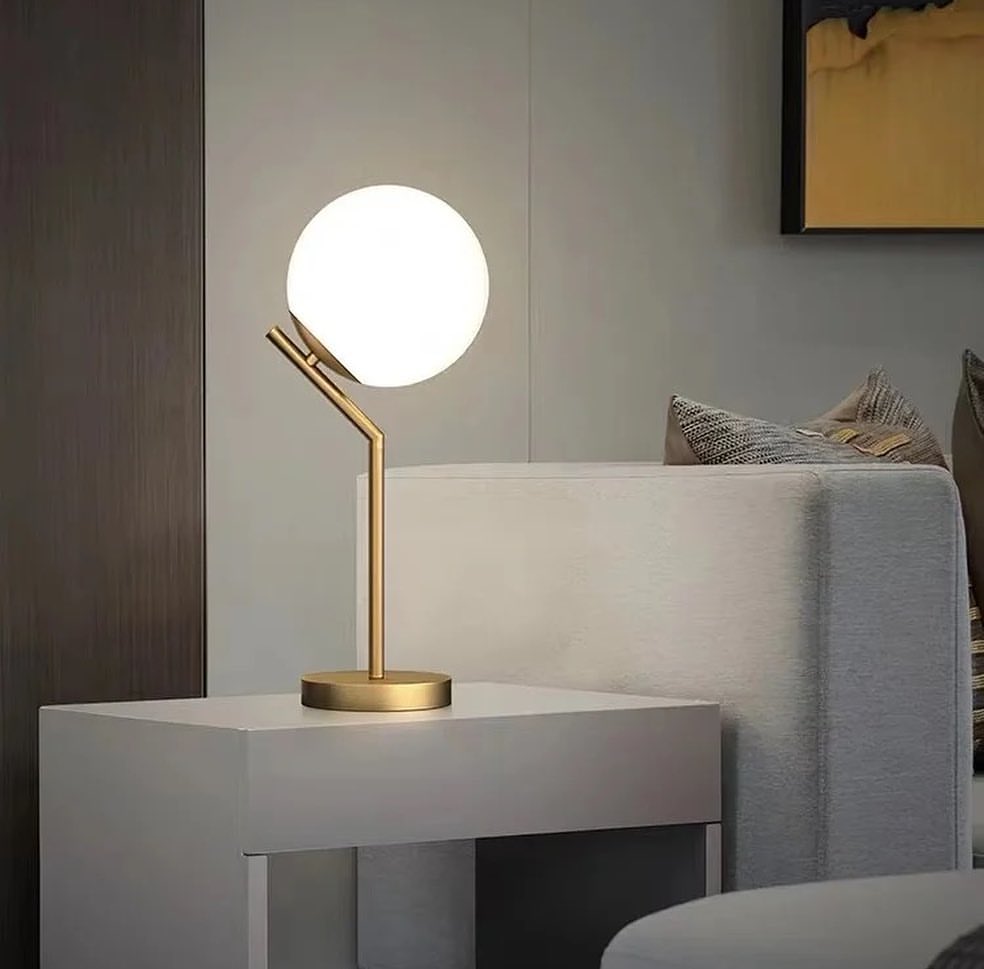 Modern Table Lamp with Brass Finish