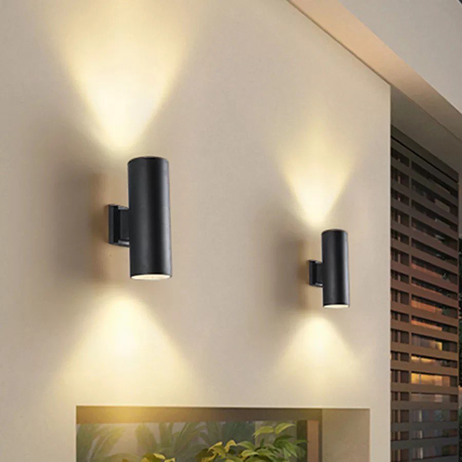 Outdoor Wall Light