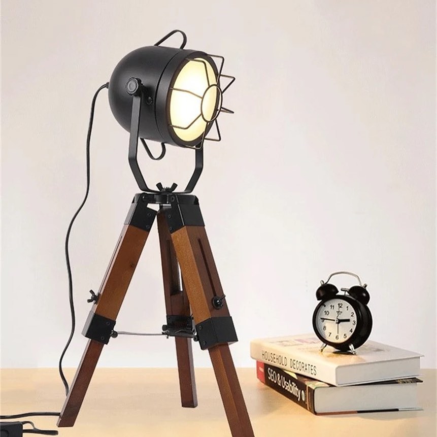 Tripod Table Lamp