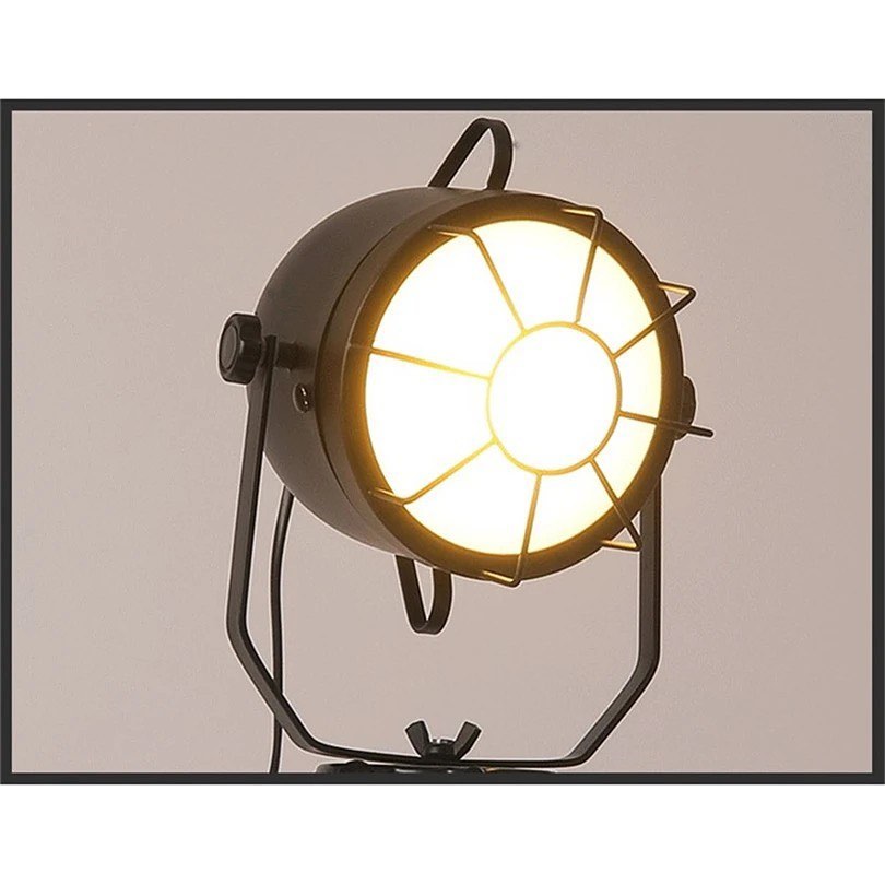 Tripod Table Lamp