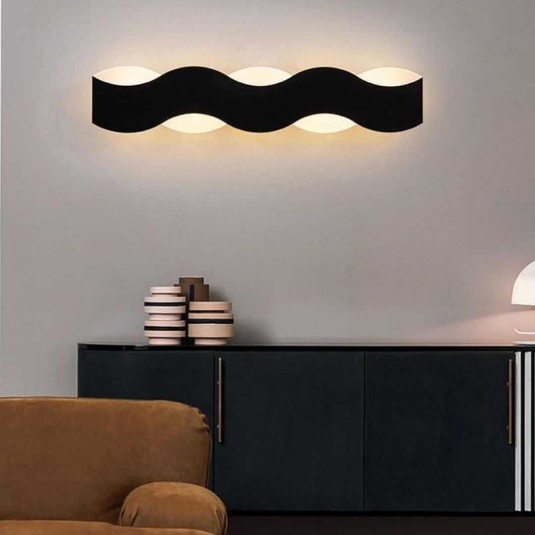 Modern Wall Light with Wave Design