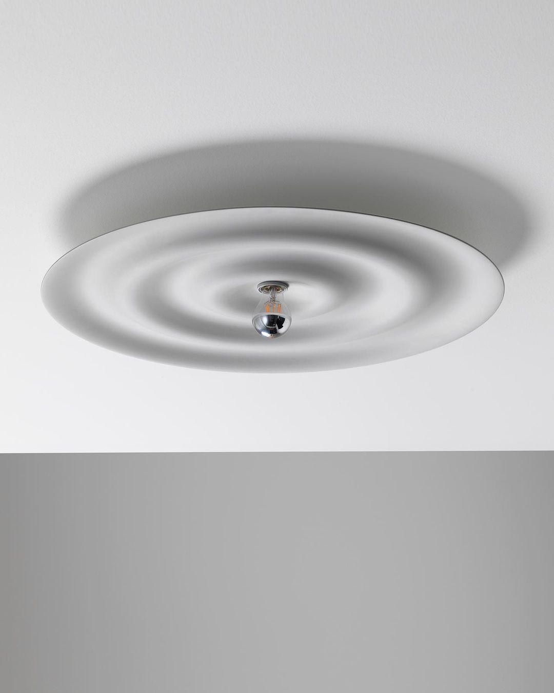 Modern Ripple Wall or ceiling light Sconce