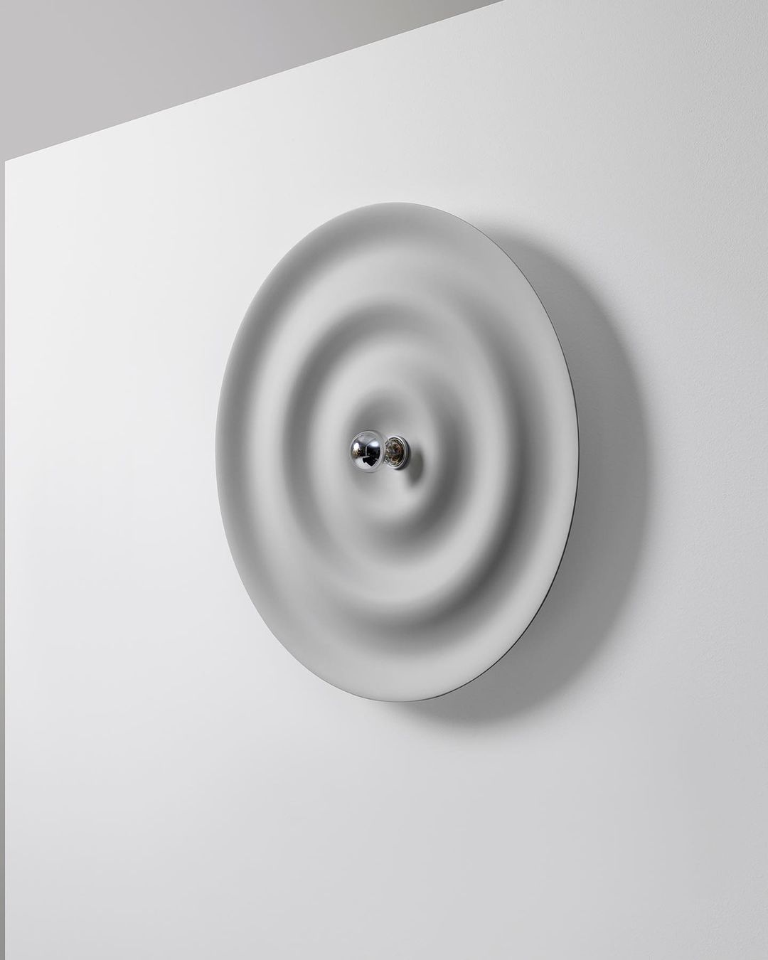 Modern Ripple Wall or ceiling light Sconce