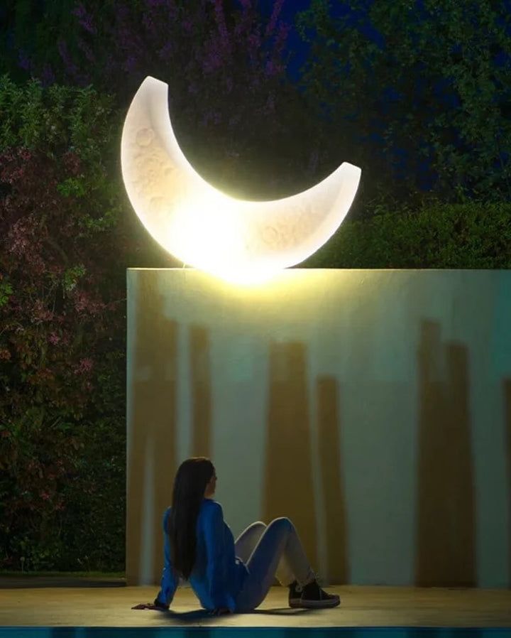 Outdoor LED Crescent Moon Light