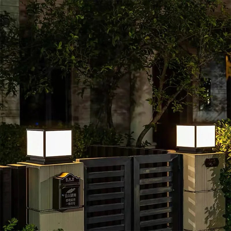 Outdoor Pillar Lamp (Square)