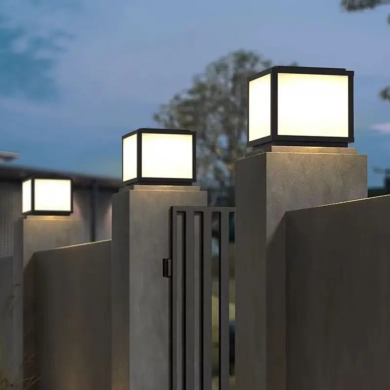 Outdoor Pillar Lamp (Square)