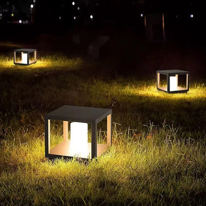 Outdoor Pathway Lamp