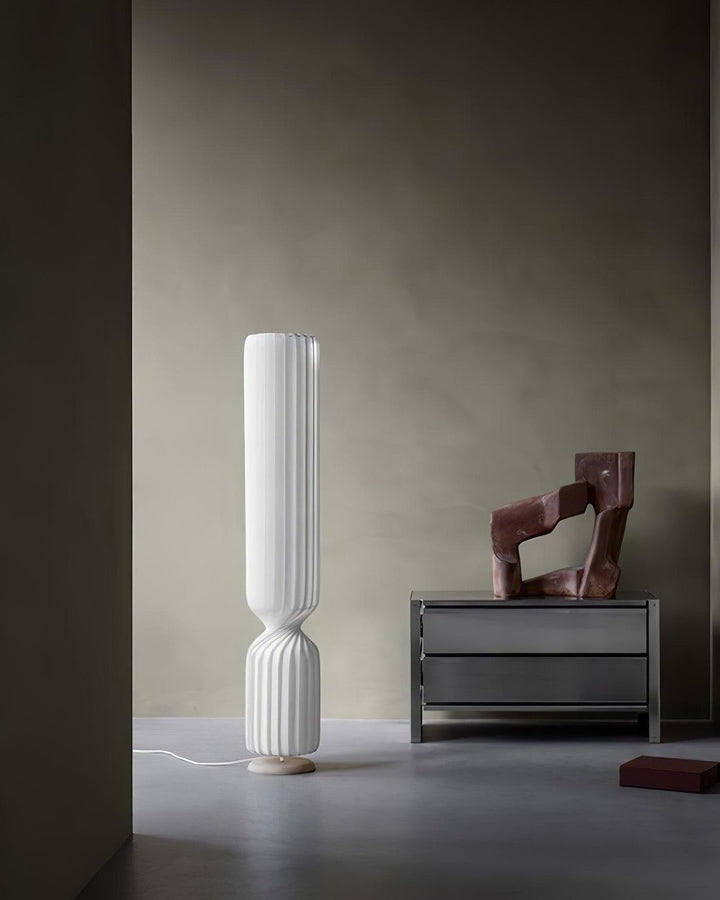 Sculptural Twist Floor Lamp with Modern Vertical Design