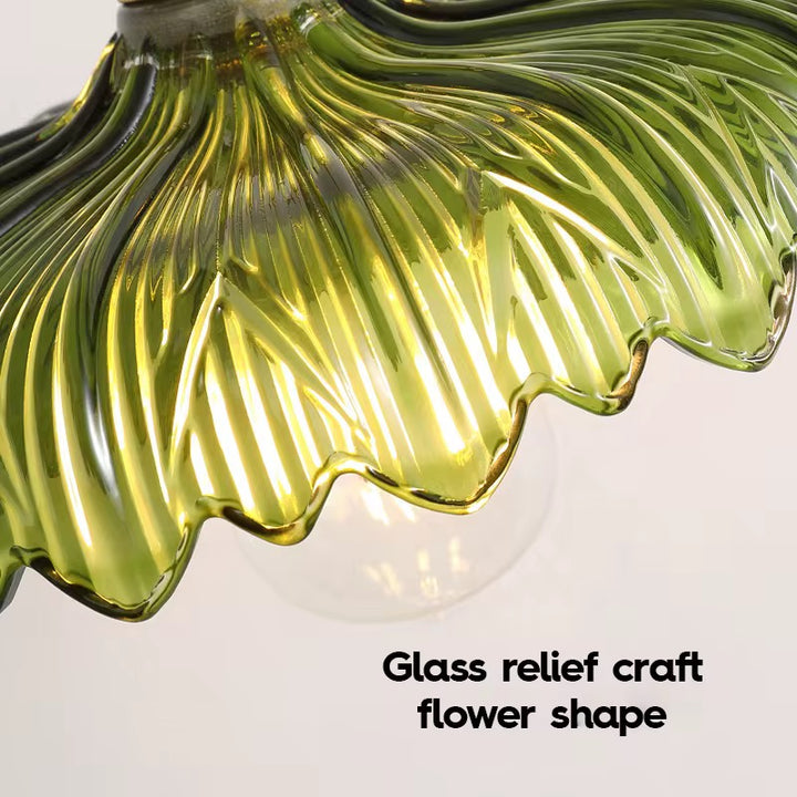 Green Scalloped Glass Pendant Lamp