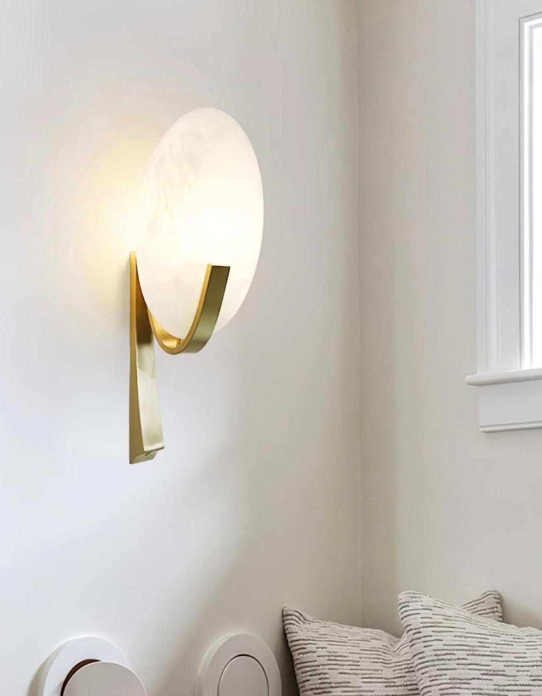 Lume - Alabaster Wall Light
