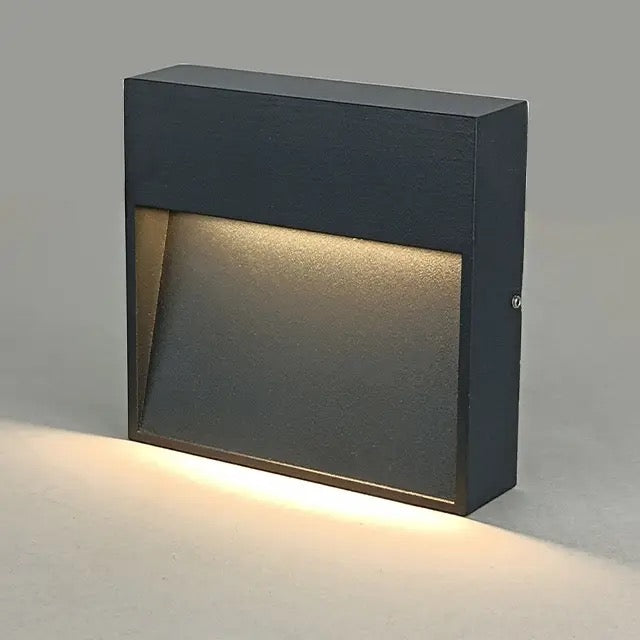 Square or Round Outdoor Recessed Step Light