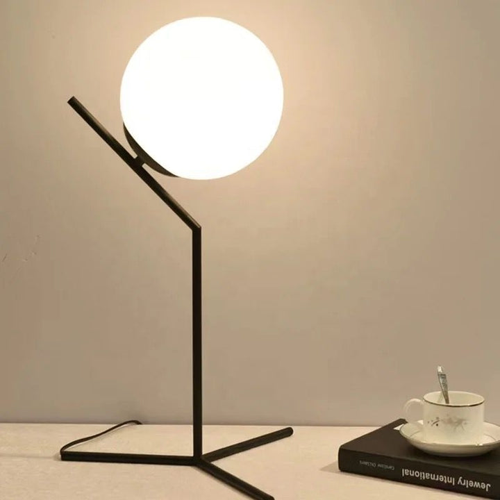 Minimalist Globe Table Lamp - Black Stand