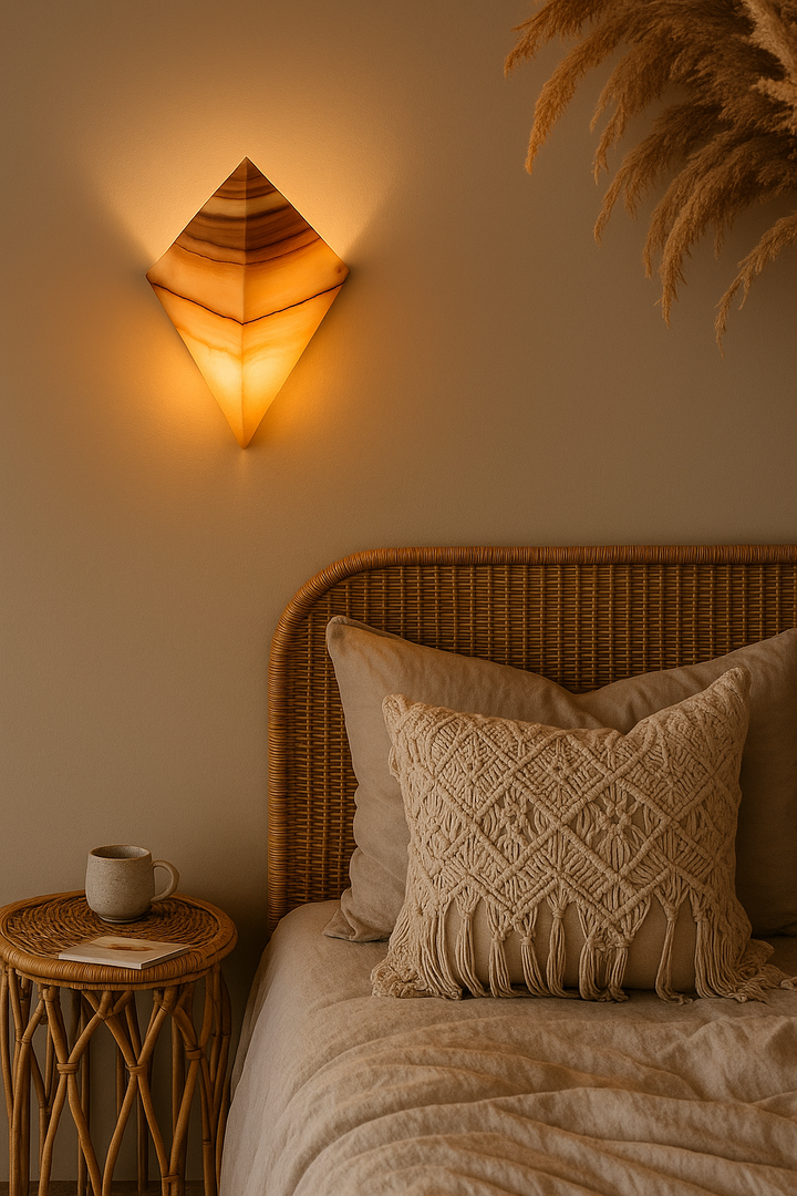 Modern Onyx Wall Light