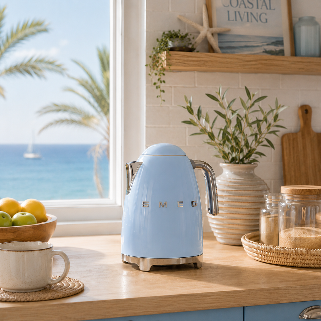 Retro Electric Kettle with Stainless Steel Accents