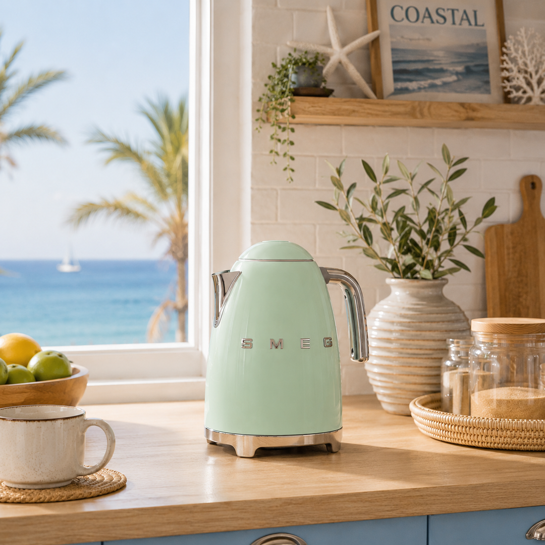 Retro Electric Kettle with Stainless Steel Accents