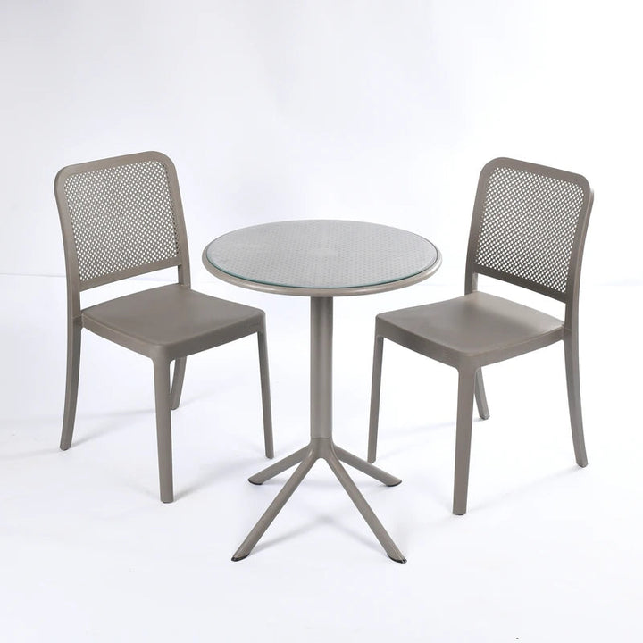 2 Flexi- Chairs + Dot Round Table 60