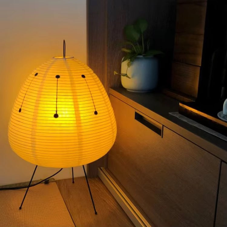 White Sculptural Tripod Table Lamp
