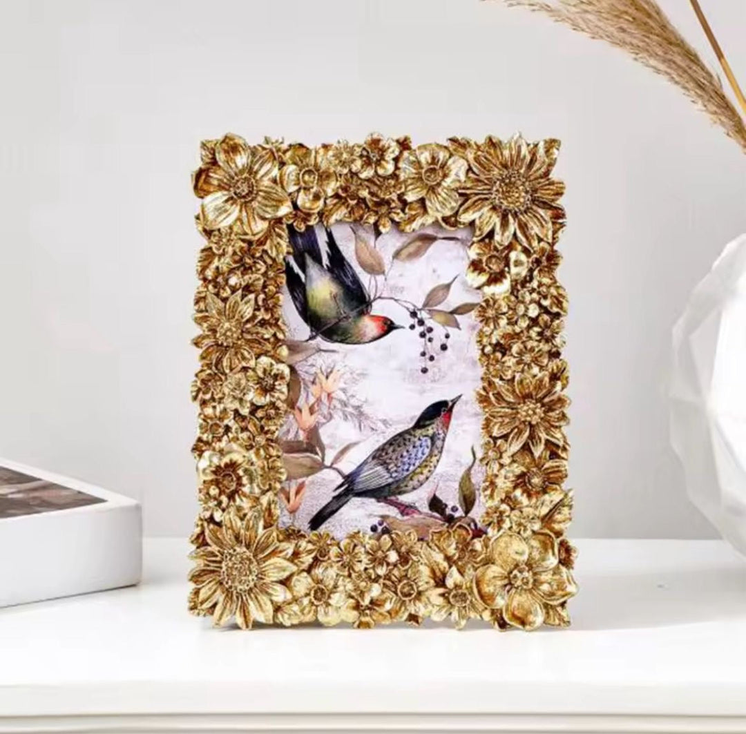 Gold Floral Photo Frame Set