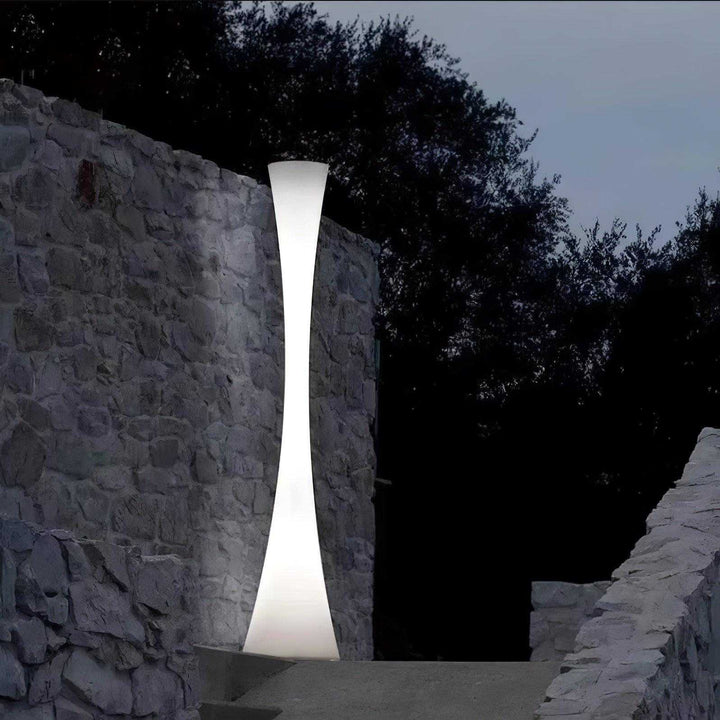 Luma Twist - Modern Sculptural LED outdoor Floor Lamp
