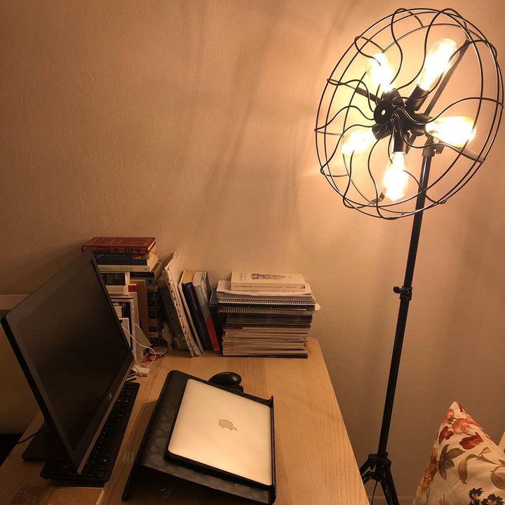 Industrial Fan-Style Floor Lamp – Vintage Bulb Design