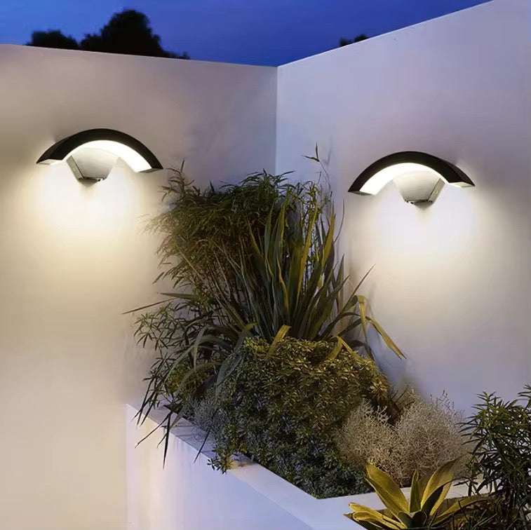 Modern Arc Outdoor Wall Light