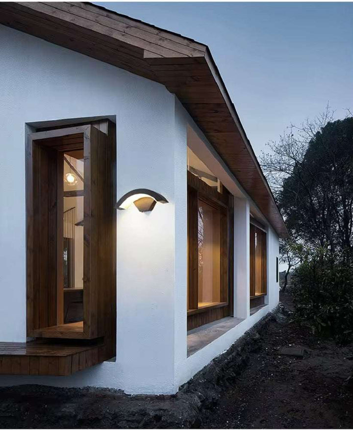 Modern Arc Outdoor Wall Light