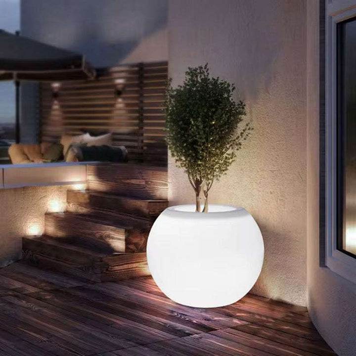 Illuminated Outdoor Planter Light
